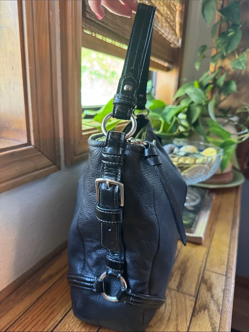EUC Black Coach Chelsea Katarina Pebbled Leather Hobo Bag 18901 pink interior